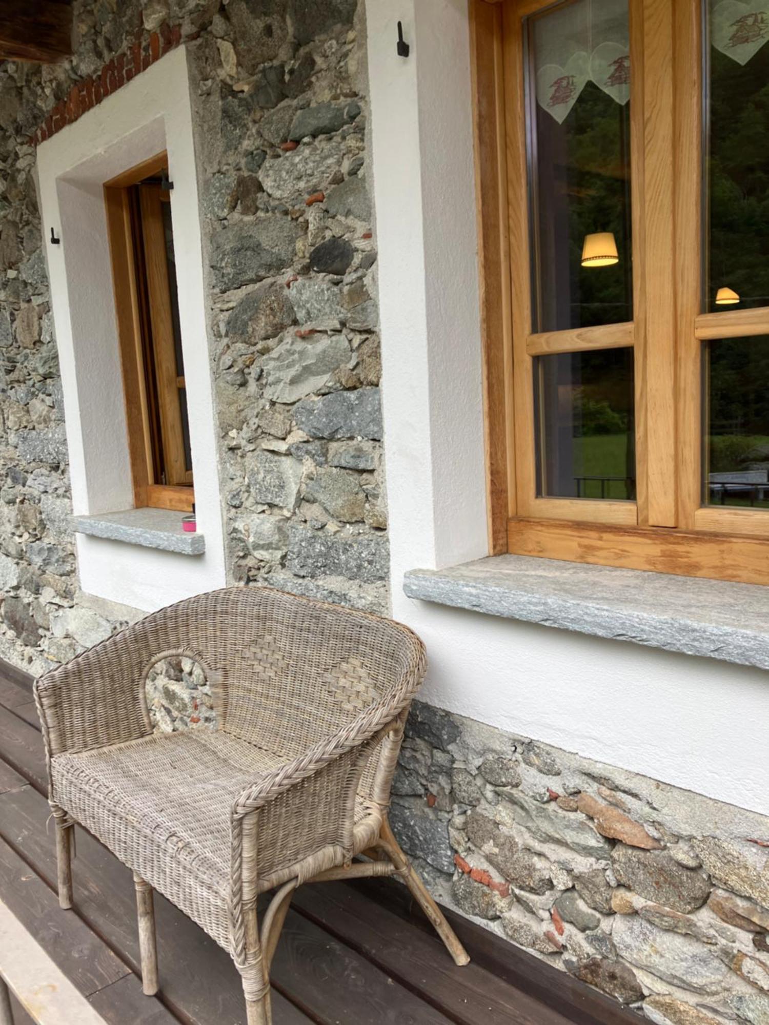 Ospitalita Rurale Familiare Land Wasser Bed & Breakfast Varallo Dış mekan fotoğraf