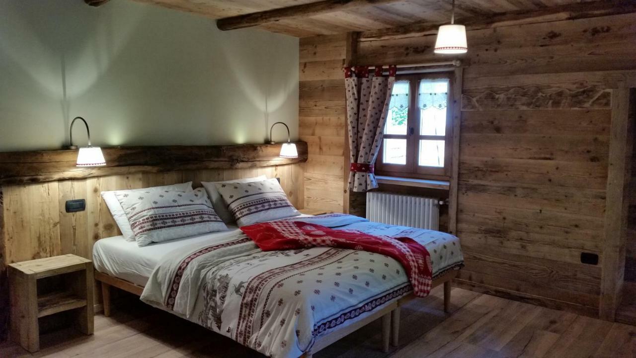 Ospitalita Rurale Familiare Land Wasser Bed & Breakfast Varallo Dış mekan fotoğraf