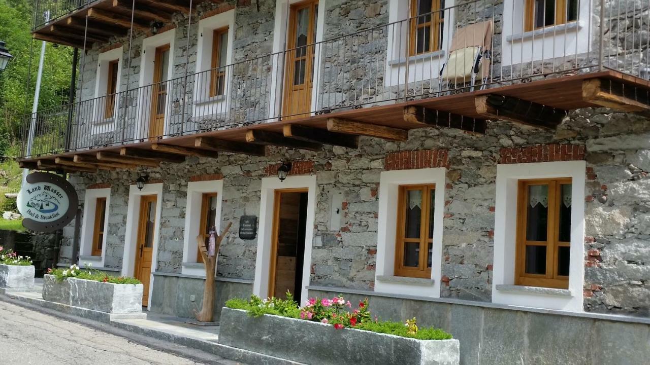 Ospitalita Rurale Familiare Land Wasser Bed & Breakfast Varallo Dış mekan fotoğraf